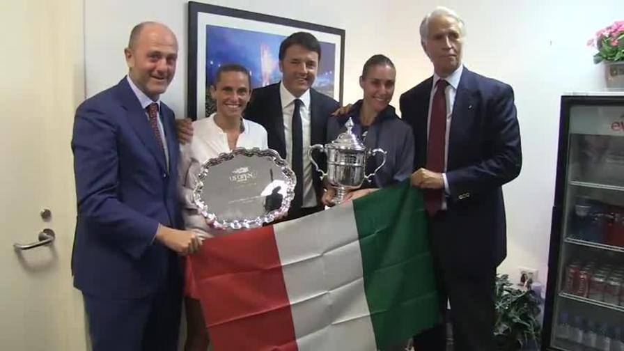 Renzi con Pennetta e Vinci