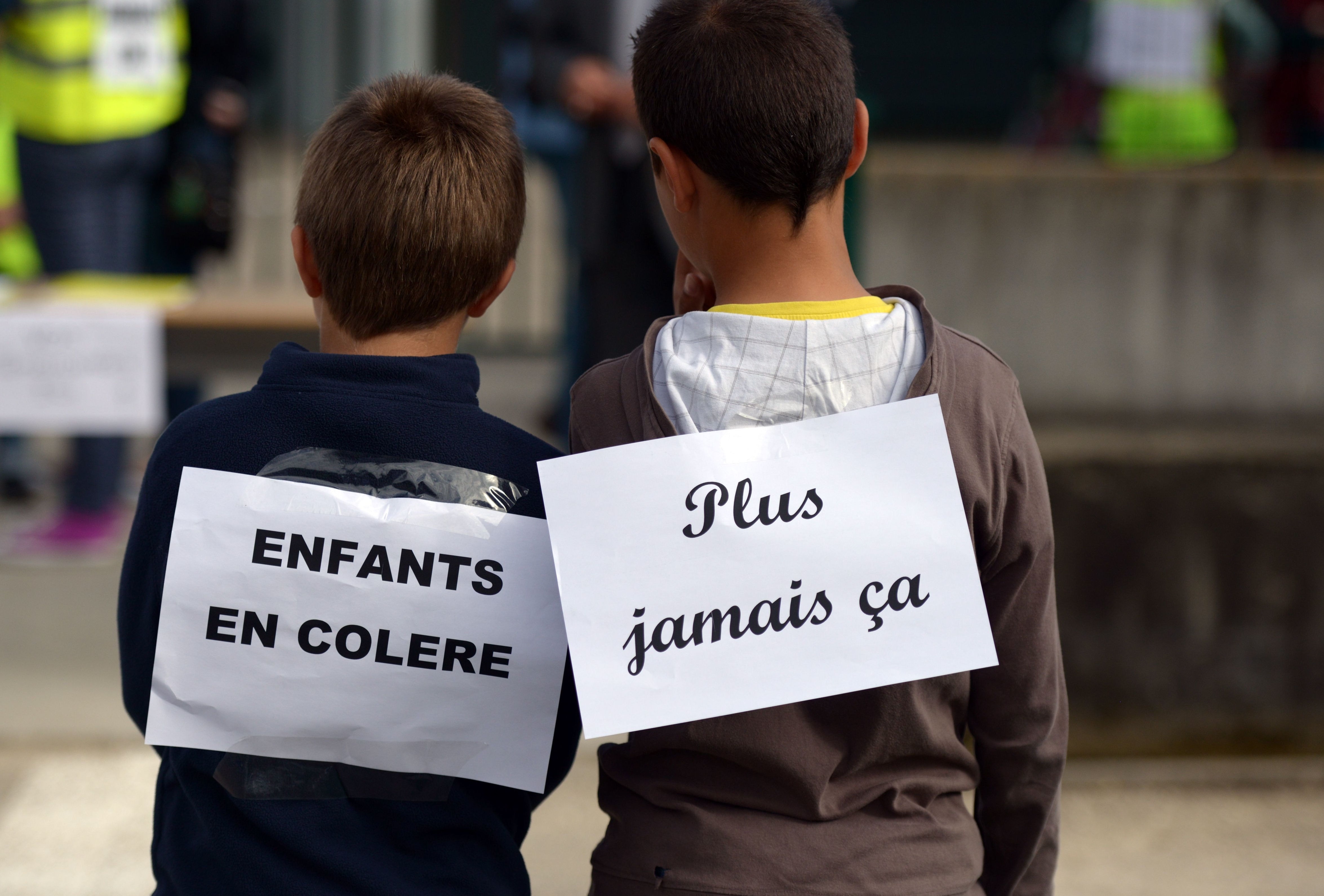 Protesta contro Romain Farina