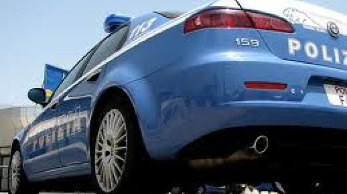 Costretta a prostituirsi a 13 anni, cinque arrestati