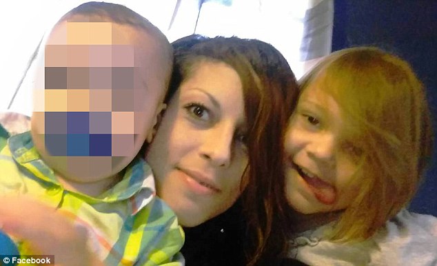 Jeri assieme ai figli