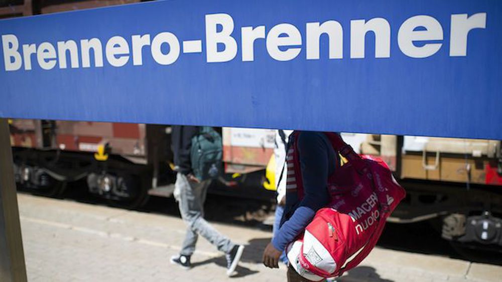 Brennero: immigrati al confine (3)