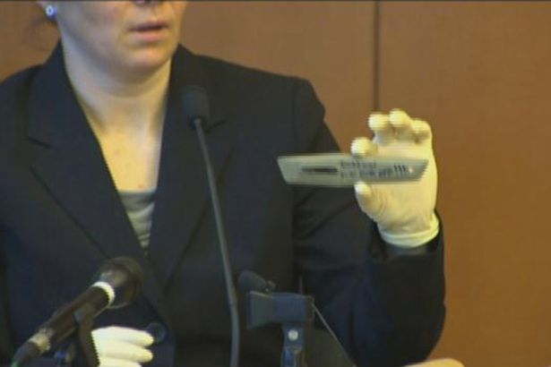 Il taglierino usato da Philip per aggredire l'insegnante