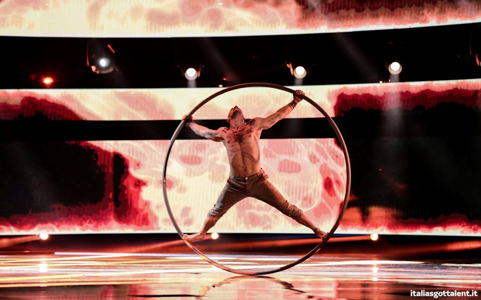 L'esibizione di Kira