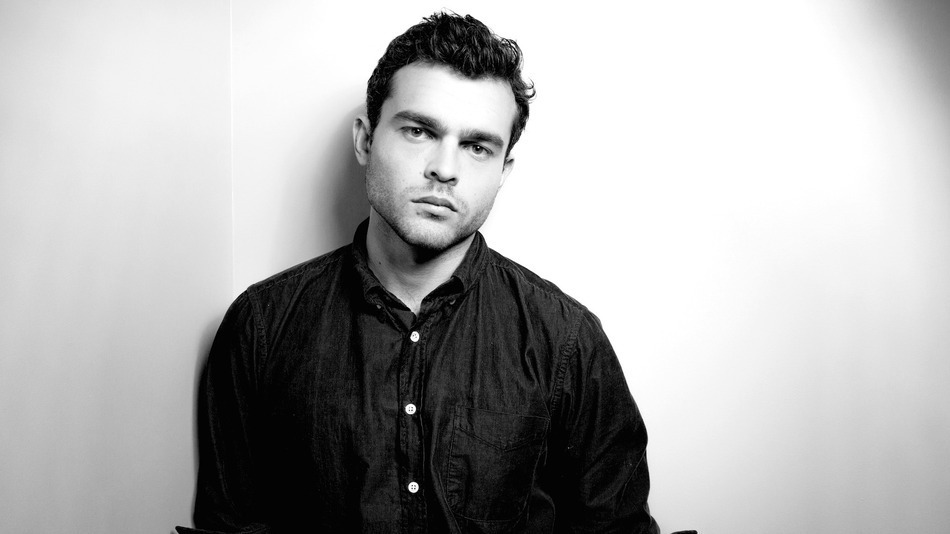 Alden Ehrenreich (2)