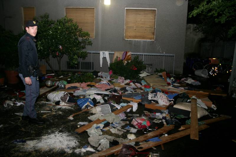 Oggetti lanciati dalla finestra