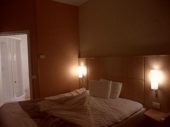 Camera dell'hotel (2)