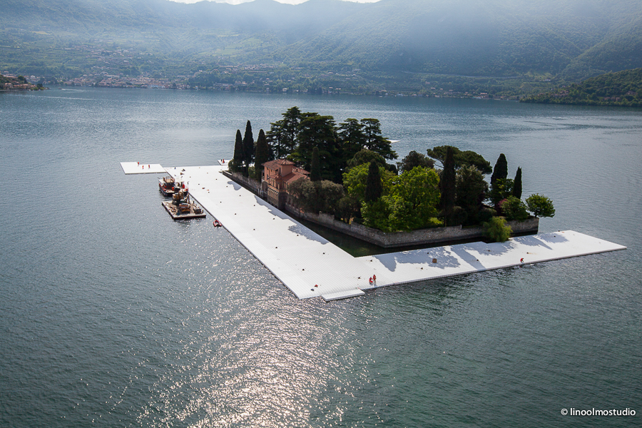 The Floating Piers 1