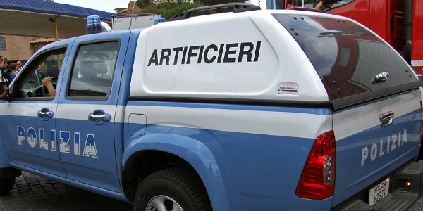 L'auto sospetta è stata fatta brillare