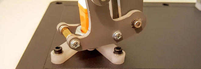 Il robot creato da Alexander Reben