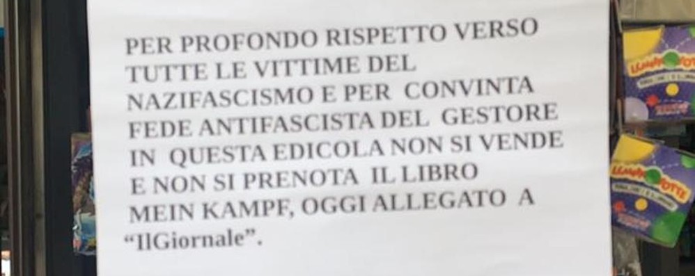 Annuncio fuori da un'edicola