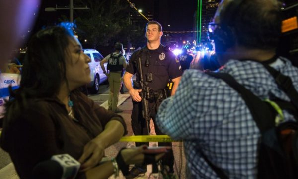 5 agenti hanno perso la vita