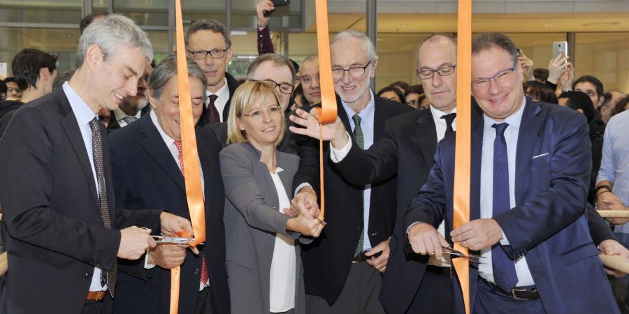 Il taglio del nastro