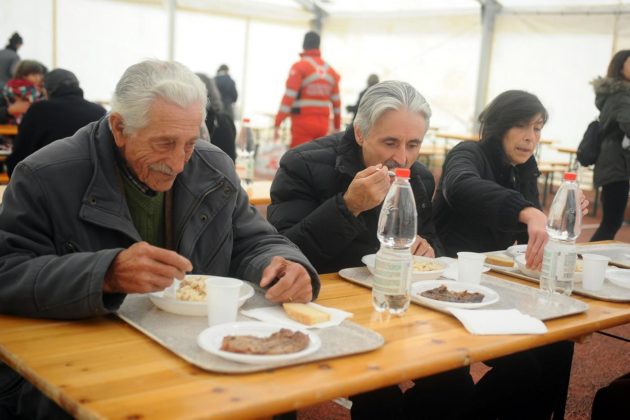 La mensa per gli sfollati