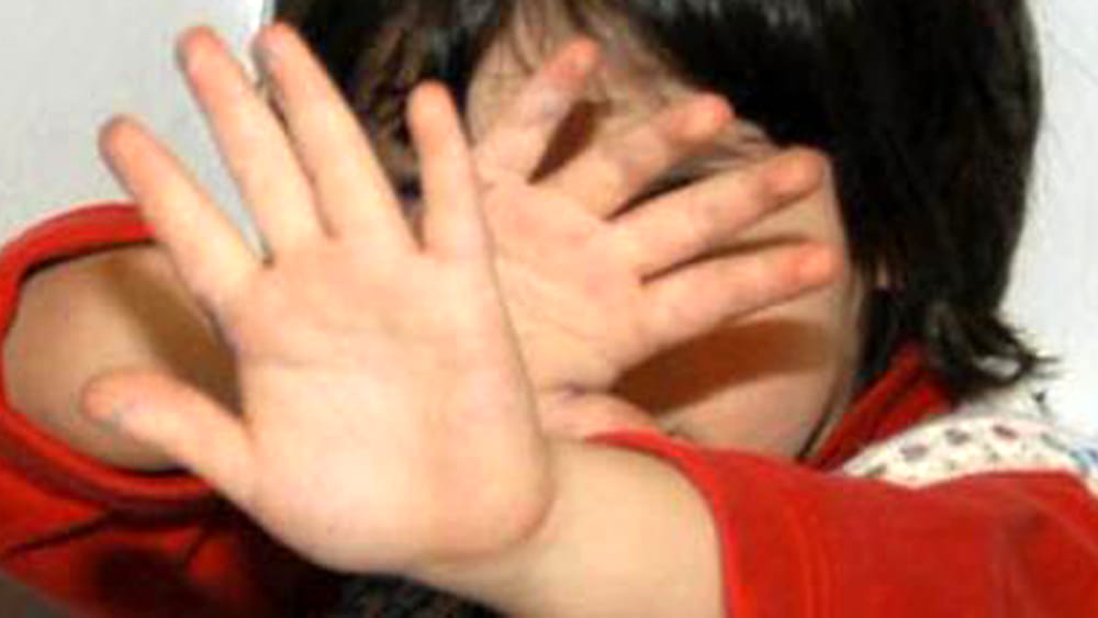 Bimba vittima di violenza