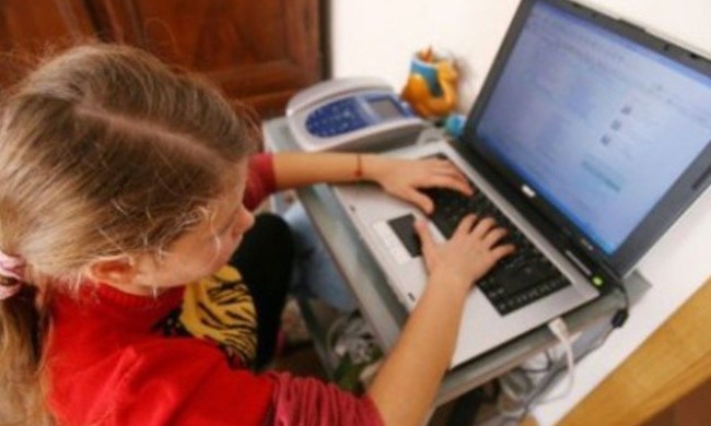 Materiale pornografico