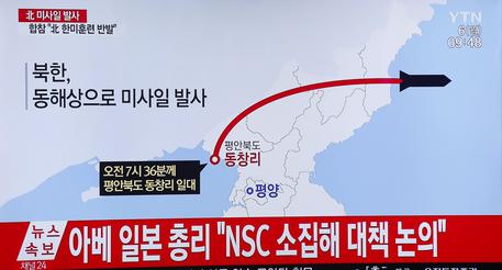 Corea del Nord lancia nuovi razzi