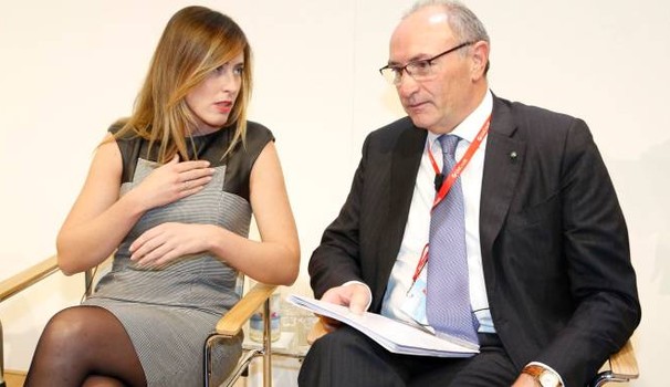 Maria Elena Boschi con Federico Ghizzoni in una foto d'archivio