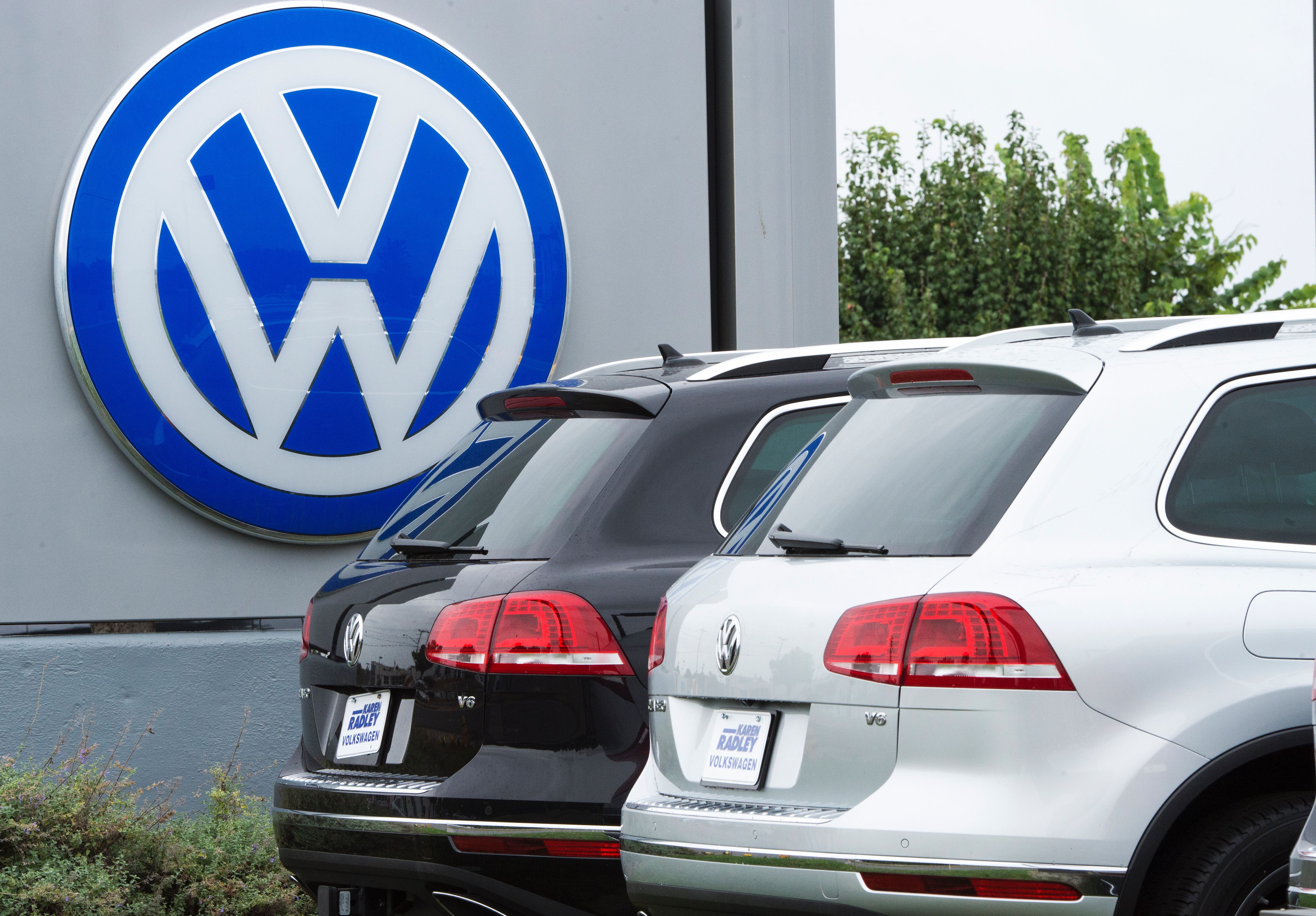Scandalo Volkswagen per esperimenti su animali e umani