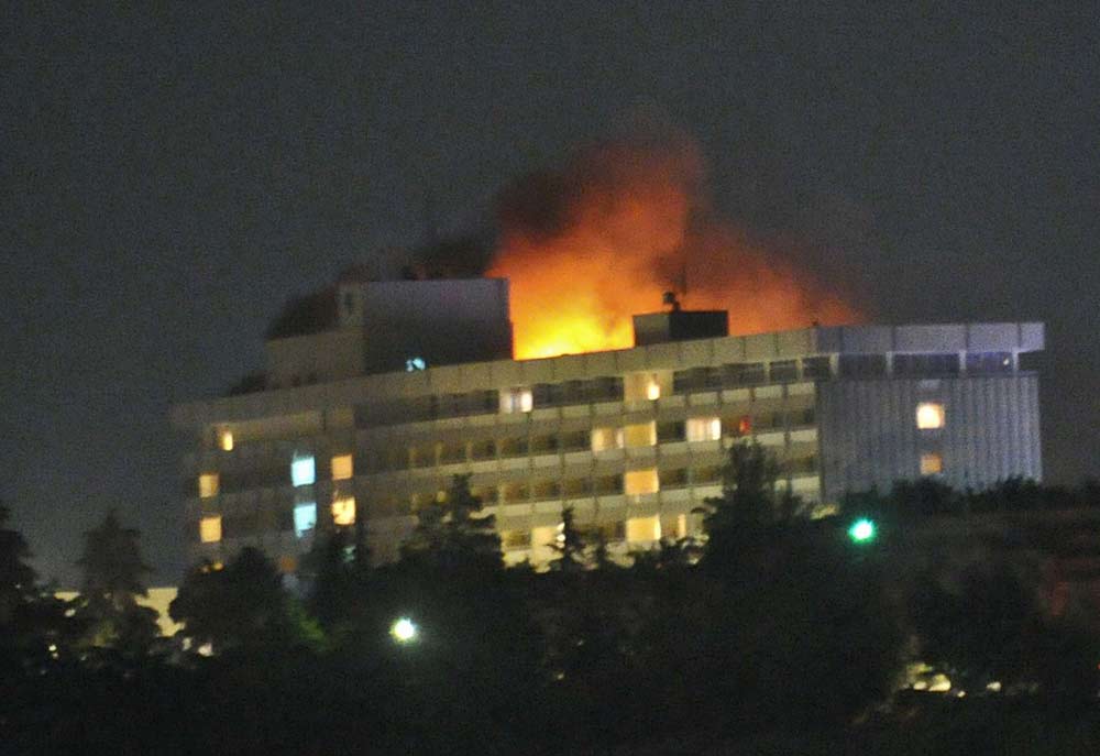 Rogo nell'hotel, attentato