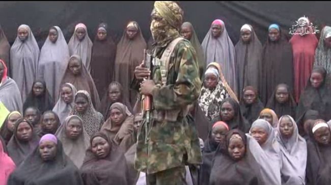 Jihadisti di Boko Haram e studentesse rapite nel 2014