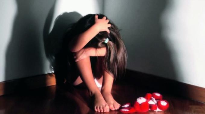 Palermo, bambina di 9 anni si prostituiva costretta dai genitori