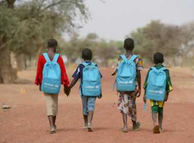 Unicef, bambini vanno a scuola