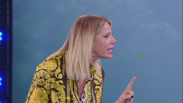 Isola, Alessia Marcuzzi attacca Eva