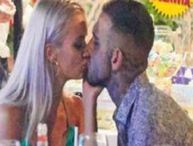 Bacio Lucas e Mercedesz