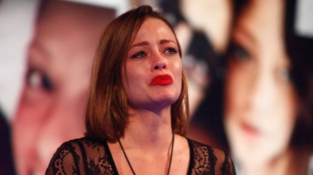 Silvia Provvedi in lacrime