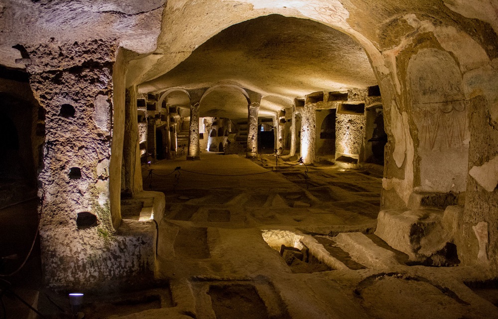 Catacombe di San Gennaro: il Vaticano chiede arretrati.