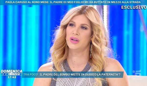 Domenica Live, Paola Caruso
