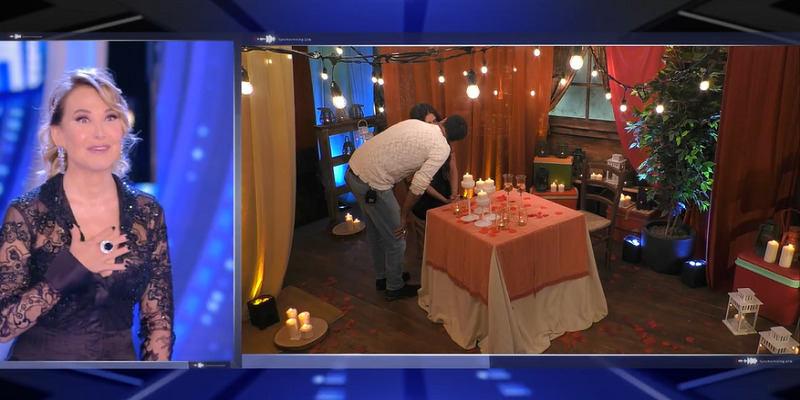 GF, Chicco Nalli bacia Ambra Lombardo