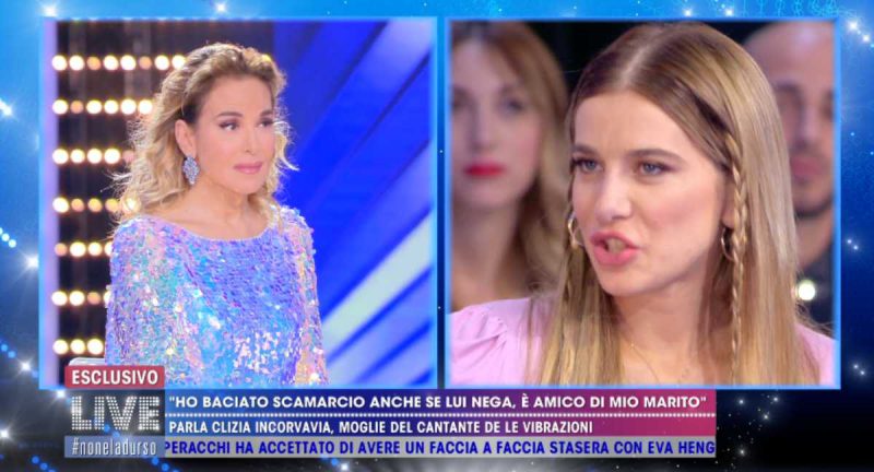 Live-Non è la d'Urso, Incorvaia