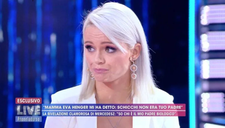 Live-Non è la d'Urso, Mercedesz Henger