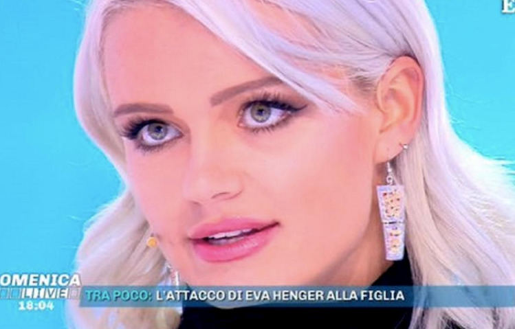 Domenica Live, Mercedesz Henger