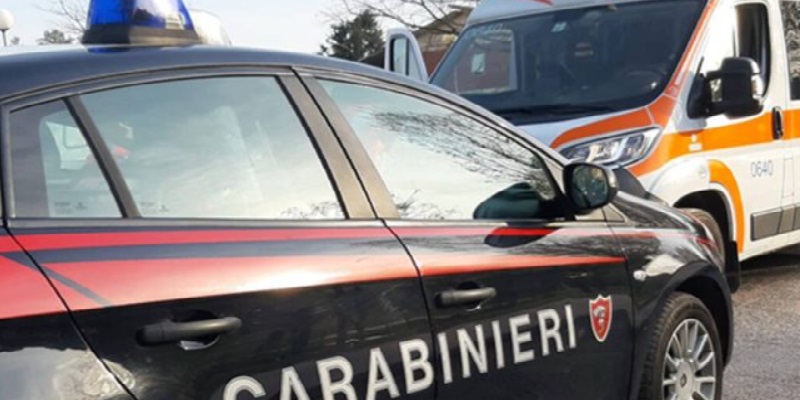 Roma 42enne colpisce il padre a martellate