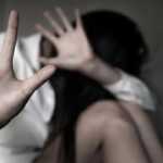 Torre del Greco 57enne minaccia ex e tenta di violentarla