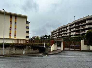 Messina 48enne precipita dal balcone e muore