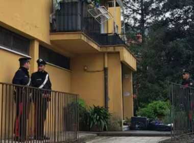 La Spezia 44enne accolta moglie e si suicida