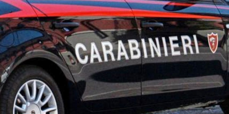 Giugliano in Campania 52enne picchia il compagno dell'ex